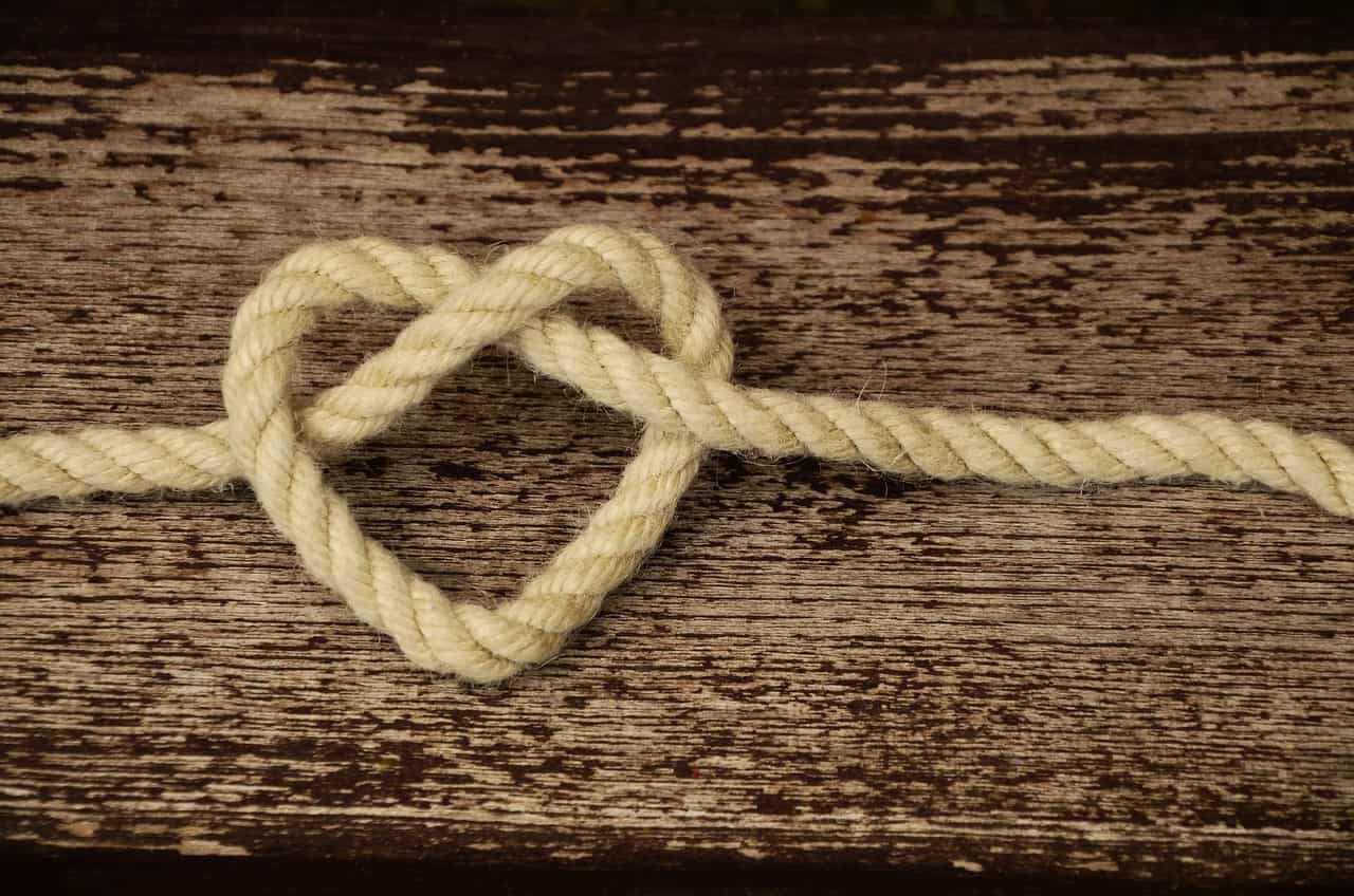 rope, cord, heart-1468951.jpg